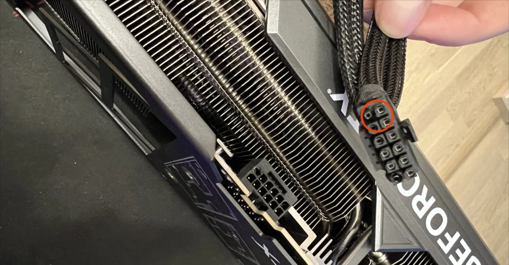 Nvidia chỉ ra nguyên nhân khiến sản phẩm của hãng gặp lỗi nóng chảy hàng loạt 1 rtx 4090 melted 16688273933251073388986 1668913538948 166891353923111154338